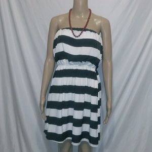 🎈All Clothing is on sale!